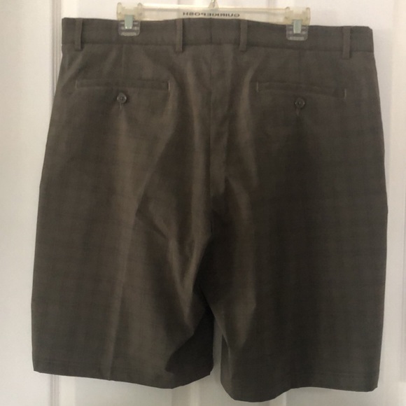 Men’s Shorts Size 38 Sage Green Kirkland Signature Brand Mint Condition - Picture 6 of 8